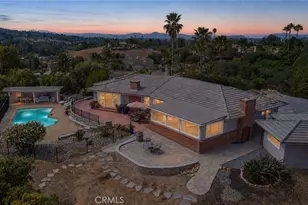 1463 S Citrus Ave, Escondido, CA 92027 - Photo 1