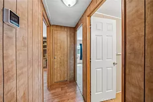 200 W San Bernardino Ave, Rialto, CA 92376 - Photo 17