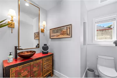 817 Main Street, Huntington Beach, CA 92648 - Photo 33