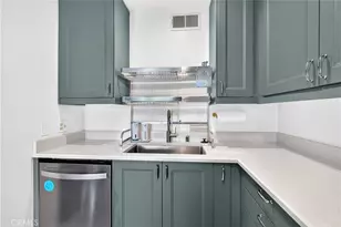 4713 Arena, Huntington Beach, CA 92649 - Photo 7