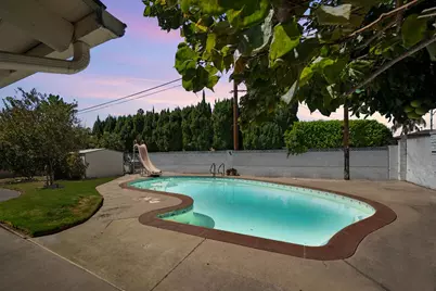 2009 S Eileen Drive, Anaheim, CA 92802 - Photo 7