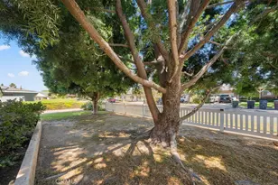 2009 S Eileen Dr, Anaheim, CA 92802 - Photo 51