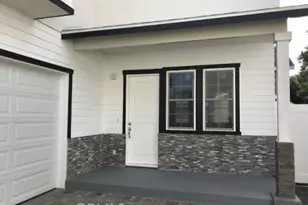 1810 Pomona Ave, Costa Mesa, CA 92627 - Photo 3