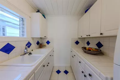 380 Thalia, Laguna Beach, CA 92651 - Photo 33