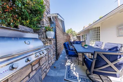 380 Thalia, Laguna Beach, CA 92651 - Photo 15