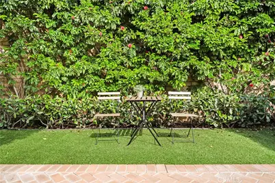 21 Fanpalm, Irvine, CA 92620 - Photo 7