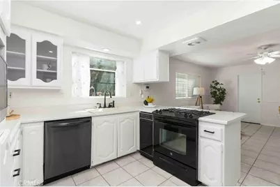 2505 E Oshkosh, Anaheim, CA 92806 - Photo 11