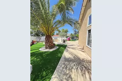 24261 Eagle Valley, Moreno Valley, CA 92557 - Photo 17