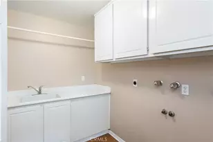 2550 Reynolds Dr, Tustin, CA 92782 - Photo 17