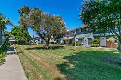 19930 Keswick, Huntington Beach, CA 92646 - Photo 23