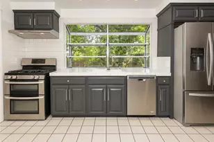 11751 Hortense, Valley Village, CA 91607 - Photo 9