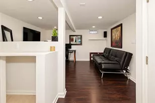 11751 Hortense, Valley Village, CA 91607 - Photo 35
