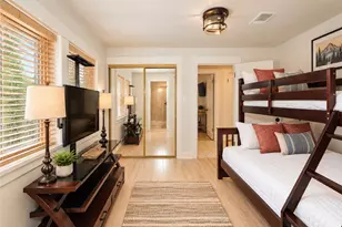 11751 Hortense, Valley Village, CA 91607 - Photo 17