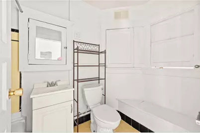2022 4th Avenue, Los Angeles, CA 90018 - Photo 23