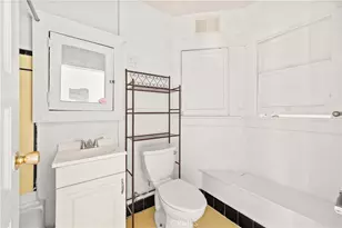 2022 4th Ave, Los Angeles, CA 90018 - Photo 23