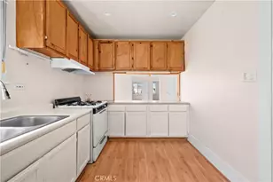 2022 4th Ave, Los Angeles, CA 90018 - Photo 11