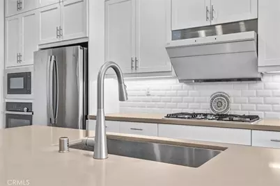 327 Novel, Irvine, CA 92618 - Photo 13