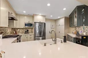 18261 Sanmian Ct, Fountain Valley, CA 92708 - Photo 11