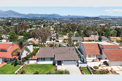 27182 Calle Del Cid, Mission Viejo, CA 92691 - Photo 31