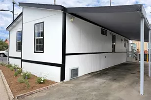301 Duke Ln, Santa Ana, CA 92704 - Photo 23