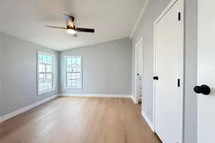 301 Duke Ln, Santa Ana, CA 92704 - Photo 15