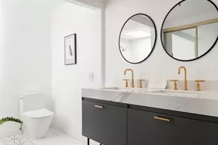 2 Canyon Island, Newport Beach, CA 92660 - Photo 11