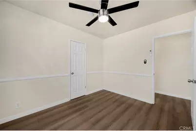 12205 S Halldale, Los Angeles, CA 90047 - Photo 15