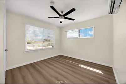 12205 S Halldale, Los Angeles, CA 90047 - Photo 11