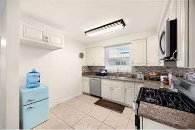 12205 S Halldale, Los Angeles, CA 90047 - Photo 19