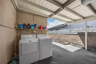 12205 S Halldale, Los Angeles, CA 90047 - Photo 33