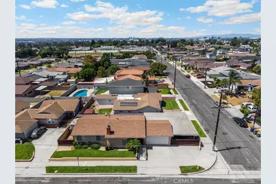 12205 S Halldale, Los Angeles, CA 90047 - Photo 7