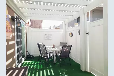7282 La Mancha Cir, Huntington Beach, CA 92647 - Photo 11