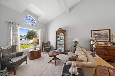 39521 39521 Via Temprano, Murrieta, CA 92563 - Photo 9