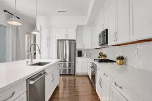 111 Frame, Irvine, CA 92618 - Photo 3