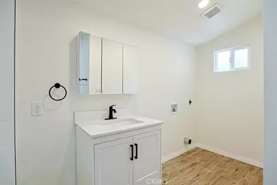 122 N Bewley Street, Santa Ana, CA 92703 - Photo 25