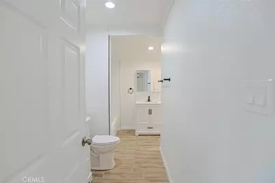 122 N Bewley Street, Santa Ana, CA 92703 - Photo 23