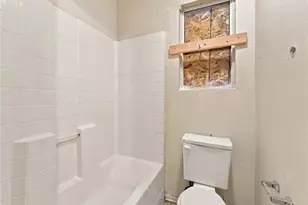 44251 Tahoe Way, Lancaster, CA 93536 - Photo 17