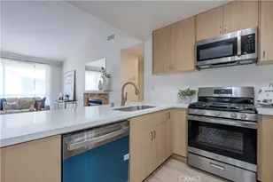 10531 S Lakeside Dr, Garden Grove, CA 92840 - Photo 15