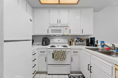 2960 Champion Way #1008, Tustin, CA 92782 - Photo 15