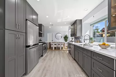 19700 Lull, Los Angeles, CA 91306 - Photo 21