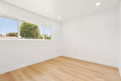 10007 Debra Ave, Granada Hills, CA 91343 - Photo 23