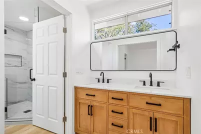 10007 Debra Ave, Granada Hills, CA 91343 - Photo 29