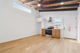 10007 Debra Ave, Granada Hills, CA 91343 - Photo 31