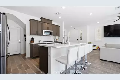 16281 Castello Lane #2, Fontana, CA 92336 - Photo 9