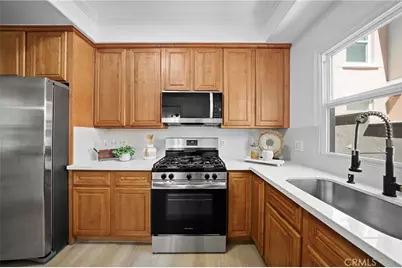 1088 S Marengo #8, Pasadena, CA 91106 - Photo 19