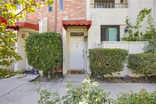 6540 Hayvenhurst Ave, Lake Balboa, CA 91406 - Photo 25