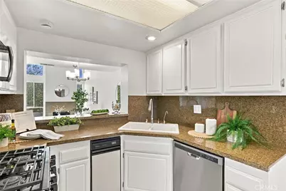 23186 Denia, Mission Viejo, CA 92692 - Photo 13