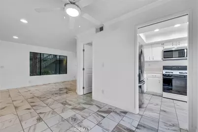 229 W Wilson Street #10, Costa Mesa, CA 92627 - Photo 11