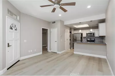 89 Castano, Rancho Santa Margarita, CA 92688 - Photo 5