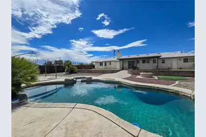 11043 Pinon Avenue, Hesperia, CA 92345 - Photo 19